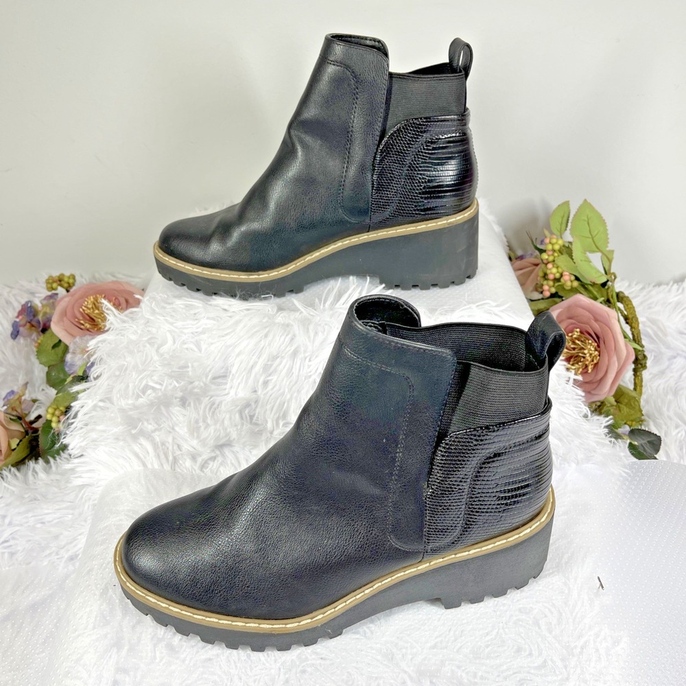 WMS Rango Womens 9 Black Chelsea Ankle Boots Lug Sole Wedge Heel Faux Leather